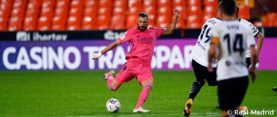 Con tres penaltis y un autogol perdi&oacute; el Real Madrid