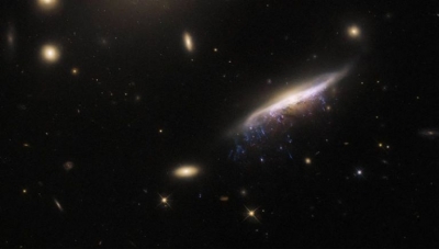 NASA captura a inmensa 'medusa gal&aacute;ctica' que est&aacute; a 800 millones de a&ntilde;os luz de distancia