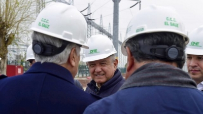 AMLO llama a CFE para instalar 2,500 antenas; en 2023 debe haber internet en todo M&eacute;xico