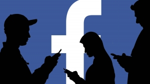 Gobierno de EU demanda a Facebook
