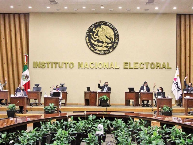 Partidos reciben multa histórica de mil 330 mdp; el INE detectó aportaciones ilegales
