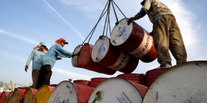 Precio del petróleo mexicano cae y se vende en -2.37 dólares por barril