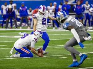 Bills doman a Leones con ag&oacute;nico gol de campo