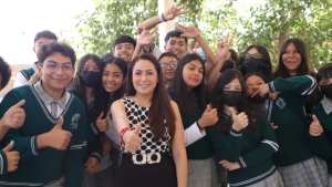 La Gobernadora Tere Jim&eacute;nez anuncia internet para todas las escuelas de Aguascalientes