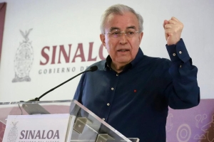 Mis hijos no son proveedores de mi gobierno, ni buscar&aacute;n candidaturas, asegura Rocha Moya
