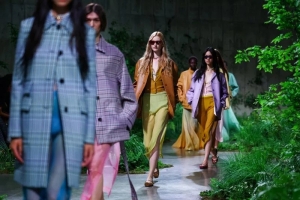 Gucci: Convierten la Galer&iacute;a Tate Modern de Londres en una pasarela