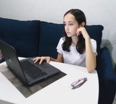 Emily F&eacute;lix Flores, de la Preparatoria Flores Mag&oacute;n, obtiene primer lugar en la Feria de Ciencias e Ingenier&iacute;as