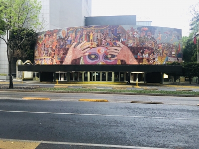 El teatro a punto de desaparecer
