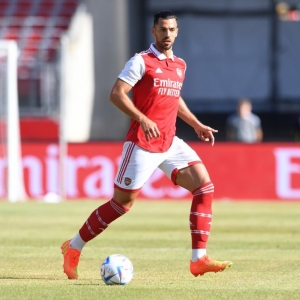 El futbolista espa&ntilde;ol Pablo Mar&iacute;, del AC Monza, es apu&ntilde;alado en Mil&aacute;n; lo operan con &eacute;xito