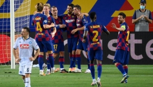 El Barcelona se clasifica a los cuartos de final de  la Champions League.derrotando con categor&iacute;a al N&aacute;poles