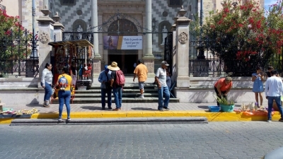 Lucen solas iglesias en Domingo de Ramos lo que marca inicio de Semana Santa