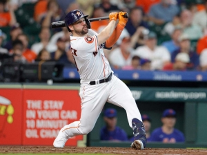 Astros superan a Mets por 10-8 con festival de jonrones