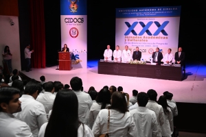 Egresa la Generaci&oacute;n 2025-2026 de M&eacute;dicos Internos de Pregrado del CIDOCS y Hospital Civil; 96 nuevos profesionales listos para el futuro