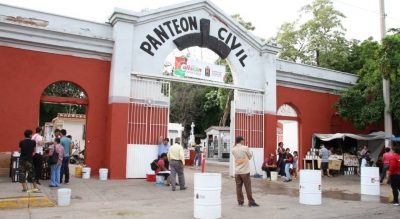 Permanecer&aacute;n cerrados los panteones los D&iacute;as de Muertos: Alcalde