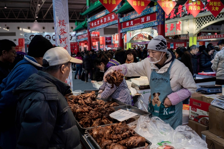 Wuhan encuentra rastros de covid en carne procedente de Brasil