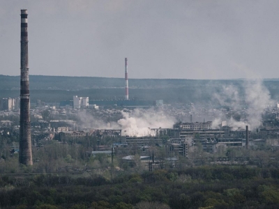 Rusia anuncia destrucci&oacute;n de arsenal e instalaciones militares en Ucrania