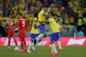 Con golazo de Casemiro, Brasil derrota a Suiza y consigue la clasificaci&oacute;n a octavos de final en el Mundial de Qatar