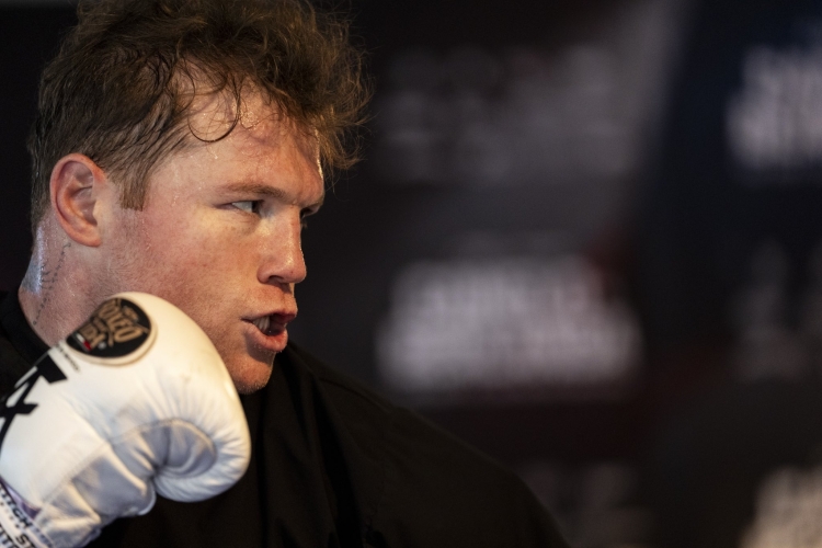 ´Canelo´ Álvarez firmó con Riyadh Season y su primera pelea en Arabia Saudita