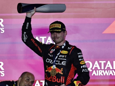 Max Verstappen celebra su título con victoria en GP Qatar; &#039;Checo&#039; llega en décimo