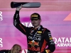 Max Verstappen celebra su t&iacute;tulo con victoria en GP Qatar; 'Checo' llega en d&eacute;cimo