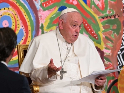 Papa Francisco padece de fiebre y cancela su agenda para este viernes, informó El Vaticano