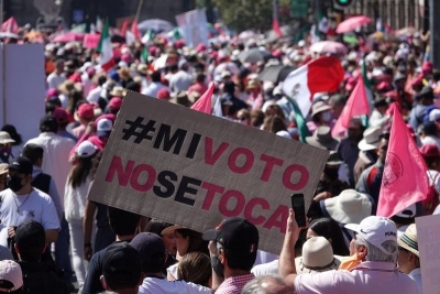 &lsquo;Frenan&rsquo; todo el Plan B del INE: Corte otorga suspensi&oacute;n vs. reforma de AMLO