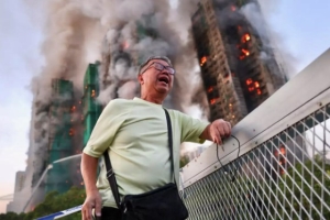 Un incendio en el Distrito de Tai Po, en Hong Kong, deja por lo menos 13 muertos