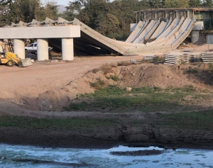 Colapso de la obra del puente El Quelite no tendr&aacute; costo para el Gobierno del Estado: Inzunza