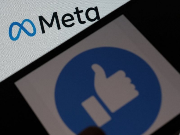 Acciones de Facebook caen 25% en Wall Street; impacta cotizaci&oacute;n de Twitter y otras redes