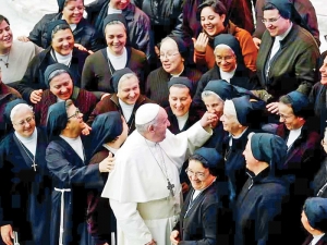 Papa Francisco aprueba que las mujeres puedan votar en la próxima reunión de obispos