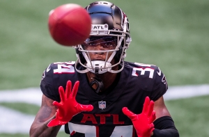 Los Halcones de Atlanta son primer equipo de la NFL vacunado