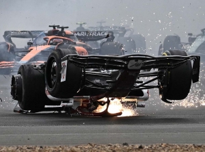 Escalofriante accidente de Zhou interrumpi&oacute; el GP de Gran Breta&ntilde;a