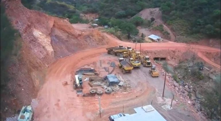 Reportan muerte de trabajador de la construcción de la carretera Badiraguato-Guadalupe y Calvo