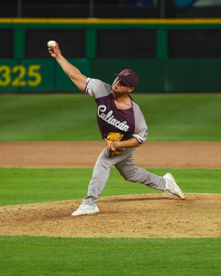 Tomateros deja en el terreno a Venados