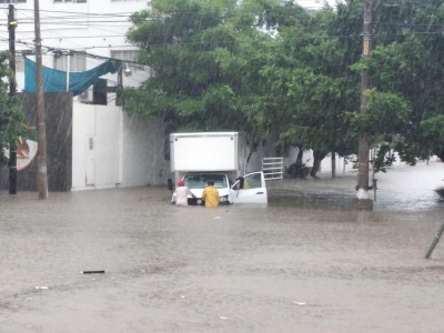 El huracán ´Nora´ causa inundaciones en Mazatlán