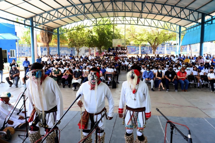 Indígenas yoremes llevan su música y danza al FIUC 2022