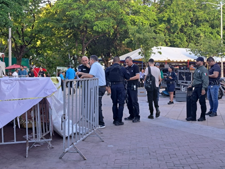 Mujer resulta herida de balazo en riña en la Feria del Libro, en Culiacán