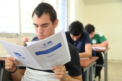 &ldquo;Nos llena de orgullo apoyarlos&rdquo;: Monitores universitarios, el rostro de la fraternidad en la UAS; infunden confianza y orgullo a los miles de aspirantes