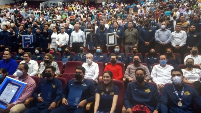 Gobernador y Rector encabezan entrega de est&iacute;mulos econ&oacute;micos y reconocimiento al M&eacute;rito Deportivo de la UAS