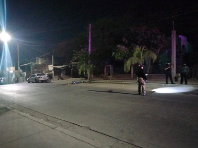 Un niño motociclista de 13 años de edad murió al ser arrollado por conductor de una camioneta en el bulevar de Los Pobres