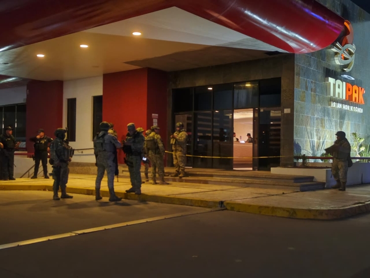 Ataque armado en restaurante del sector Tres R&iacute;os deja un muerto y siete personas heridas en Culiac&aacute;n