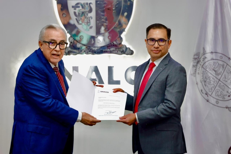 Gobernador Rocha tom&oacute; protesta al general Sinuh&eacute; T&eacute;llez L&oacute;pez como nuevo secretario de Seguridad P&uacute;blica