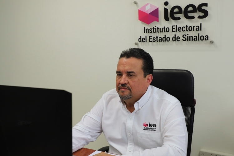 Irresponsables declaraciones de Arturo Fajardo, presidente del IEES: Cuén Ojeda