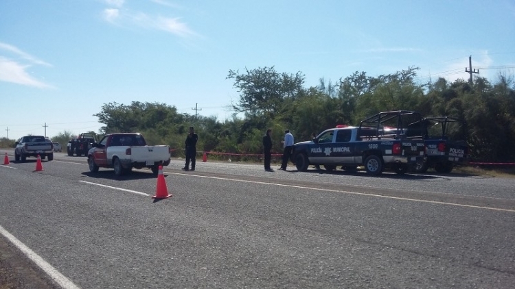 Hombre muere al tirarse de un autobús en movimiento, en Los Mochis