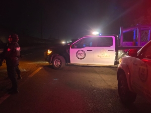 Mujer es asesinada por gatilleros en el cuarto de una casa en el fraccionamiento Los &Aacute;ngeles