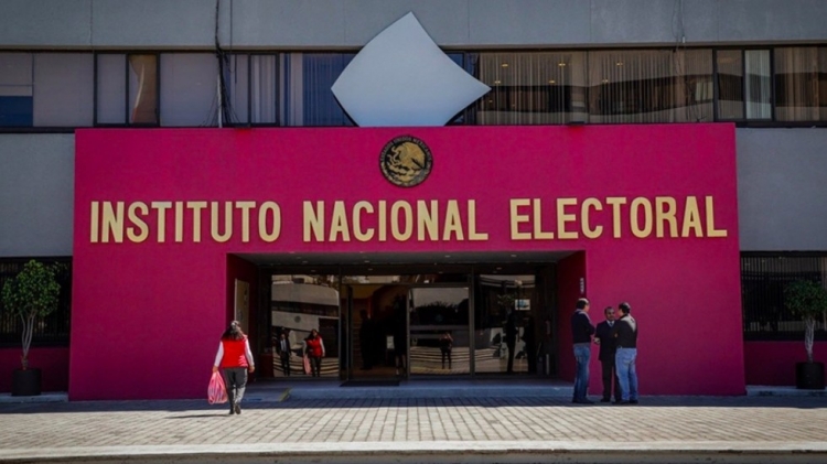 Tras “empate técnico”, INE propone tercera encuesta para dirigencia de Morena