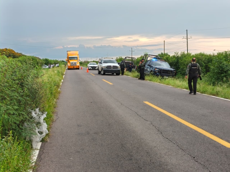 Volcadura deja un muerto y un herido al sur del municipio de Culiac&aacute;n