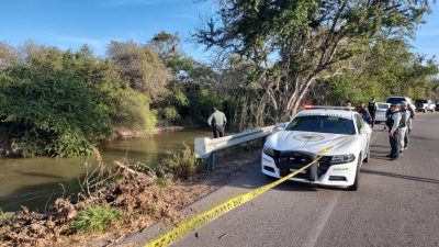 Hallan el cuerpo de un hombre en el canal de San Lorenzo en las inmediaciones del poblado La Piedra al sur de Culiac&aacute;n