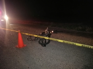 Mueren dos j&oacute;venes en choque en moto, en Navolato