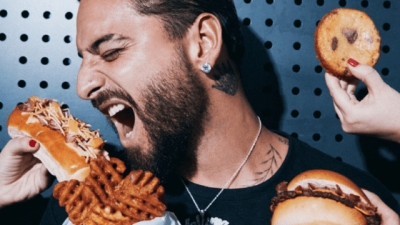 Maluma entra al negocio de las hamburguesas; llegar&aacute;n a M&eacute;xico este noviembre